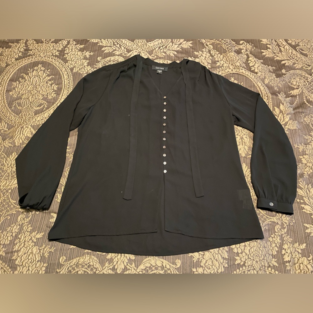 Karen Kane Black Button-Up Satin Blouse Size L 100% Polyester Great Condition!